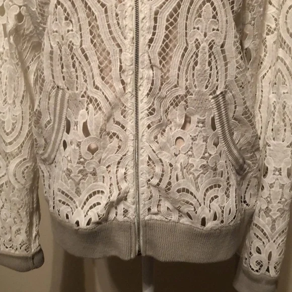 Rebecca Elliot white lace bomber jacket. Sz medium - Picture 4 of 8